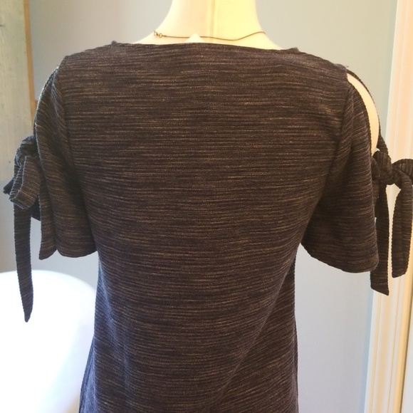 L She and Sky cold shoulder dress - Picture 4 of 8